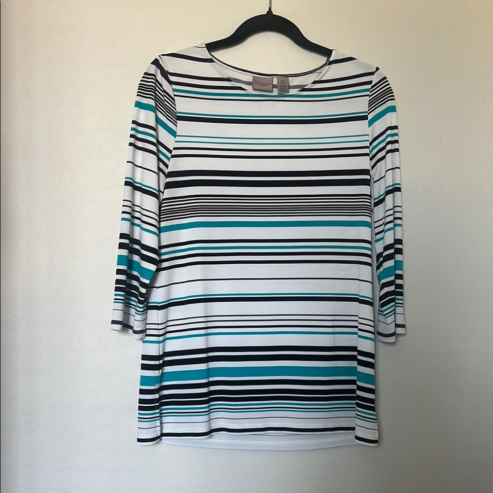 Chico's Relaxed White and Black 3/4 Sleeve Blouse